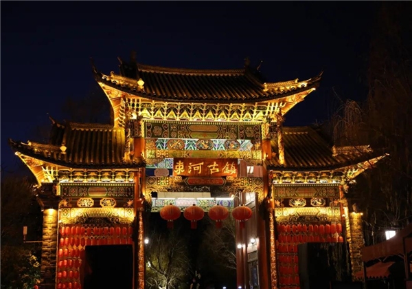 美到尖叫！束河私藏著宮崎駿動(dòng)畫(huà)里的夜景