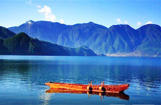 瀘沽湖美景必玩榜  旅游旅游景區(qū)等著你 麗江旅游線(xiàn)路定制