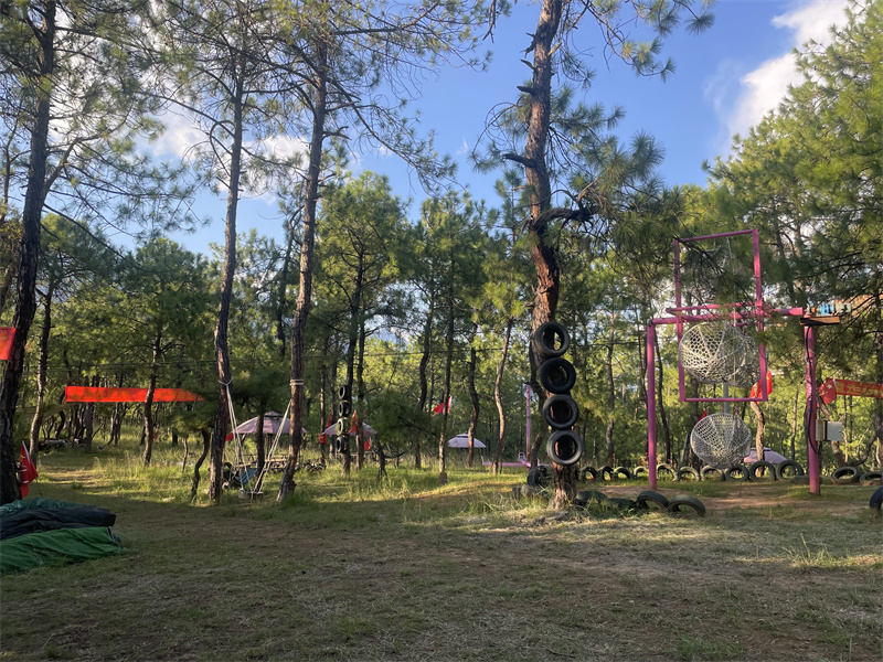 麗江雪龍峽谷戶(hù)外拓展基地