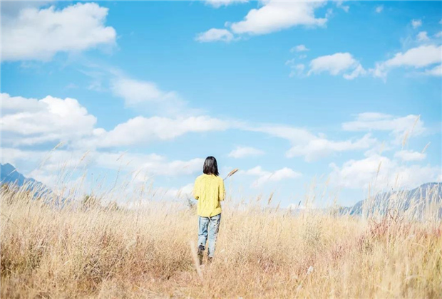 麗江旅游：冬日的麗江，適合與中濟海邂逅一場